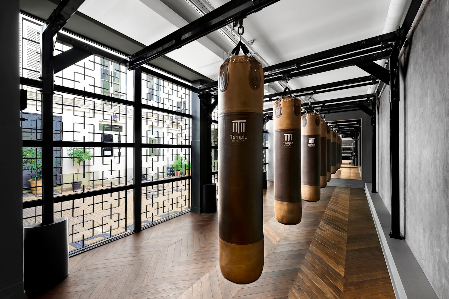 Choosing The Right Gloves For Training